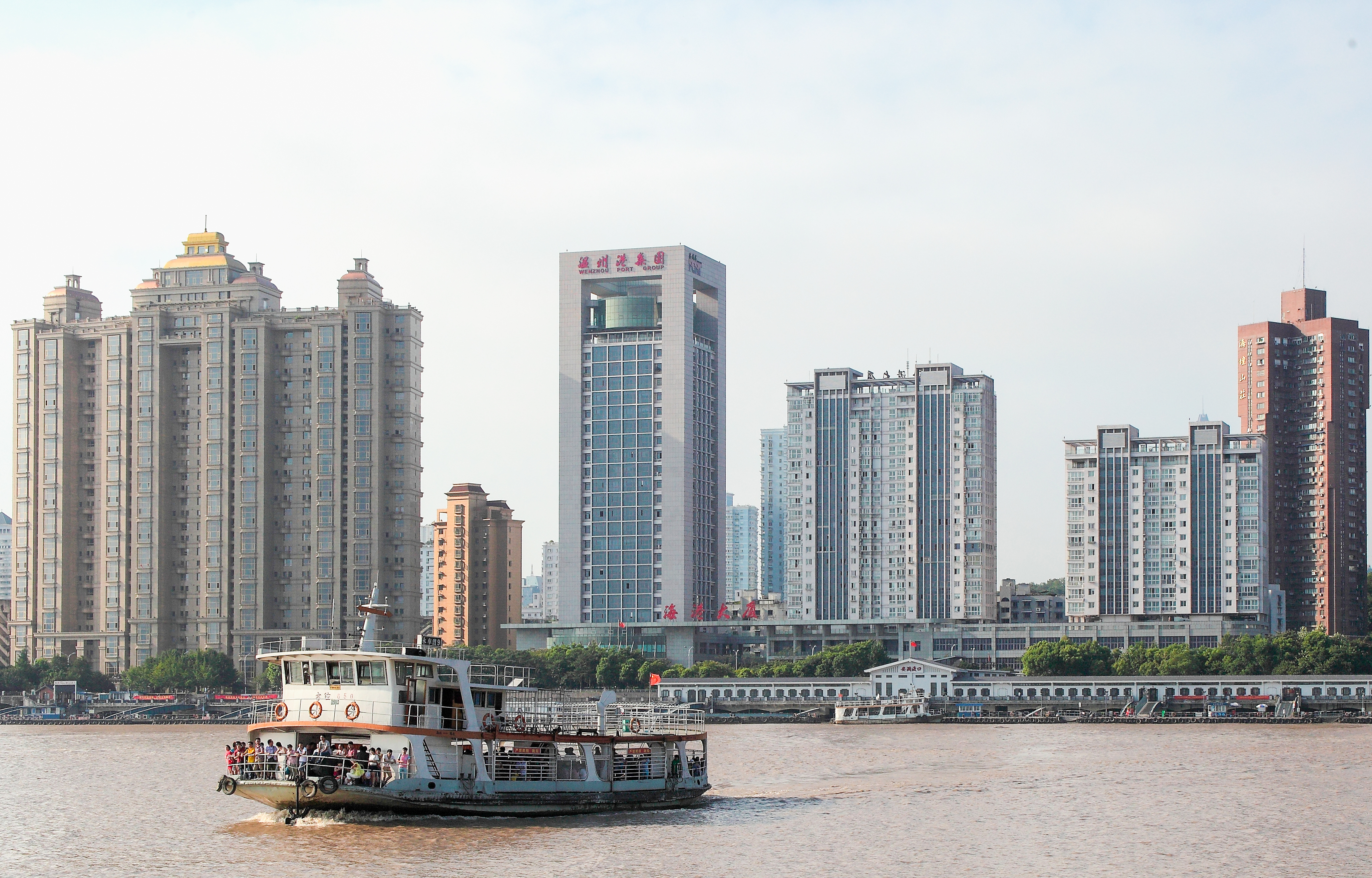 南宫电子游戏物业治理服务分公司